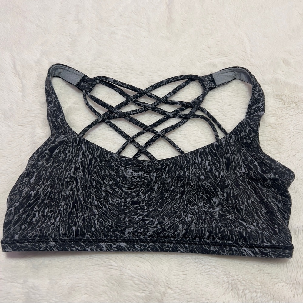 Lululemon free to be wild sports bra